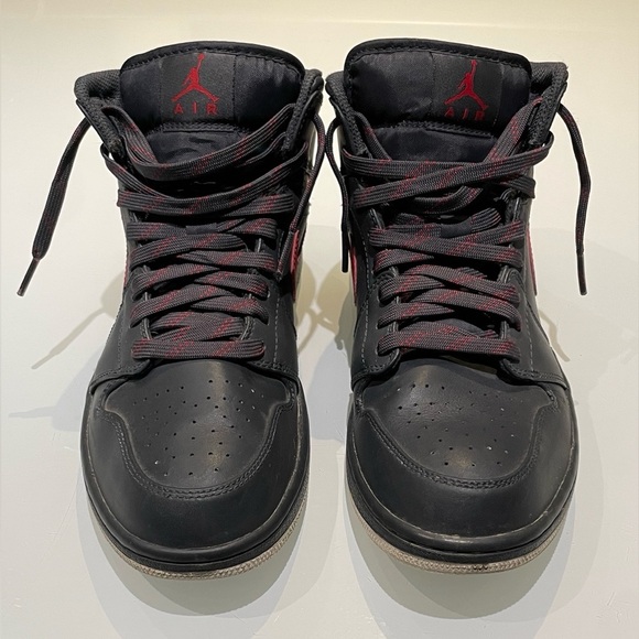 Nike 2017 AIR JORDAN 1 Retro Mid Anthracite - Picture 8 of 16